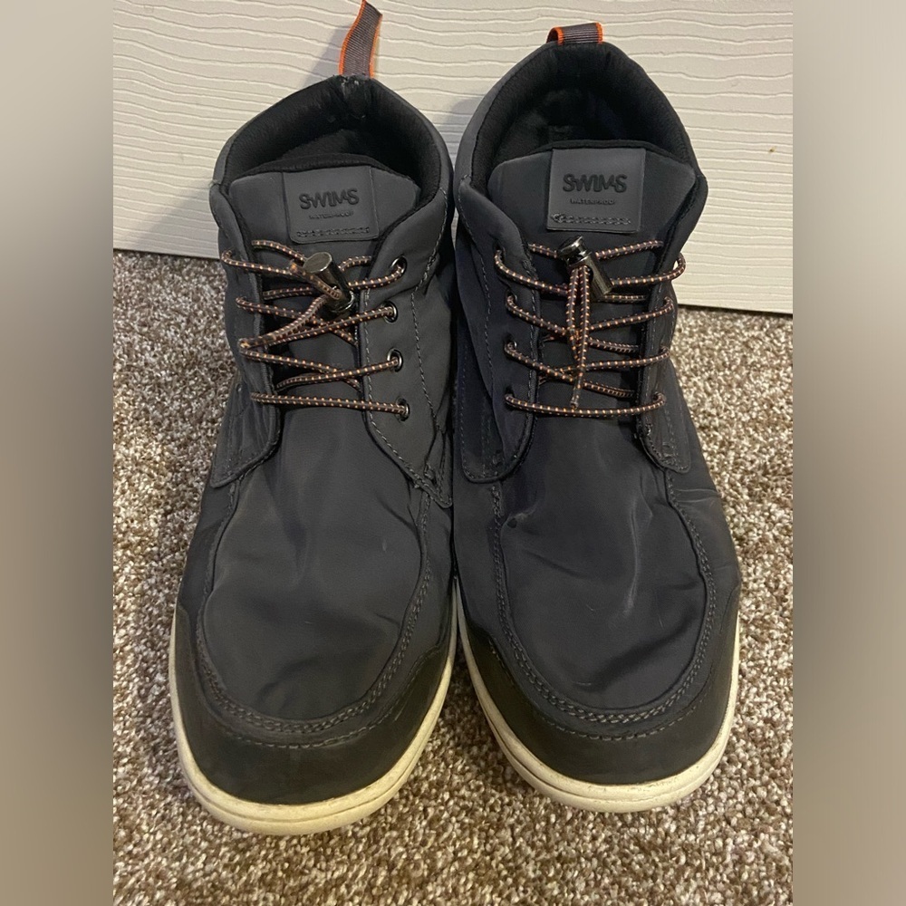 Swims Lace-Up Waterproof Boots Size 10 US in Gray